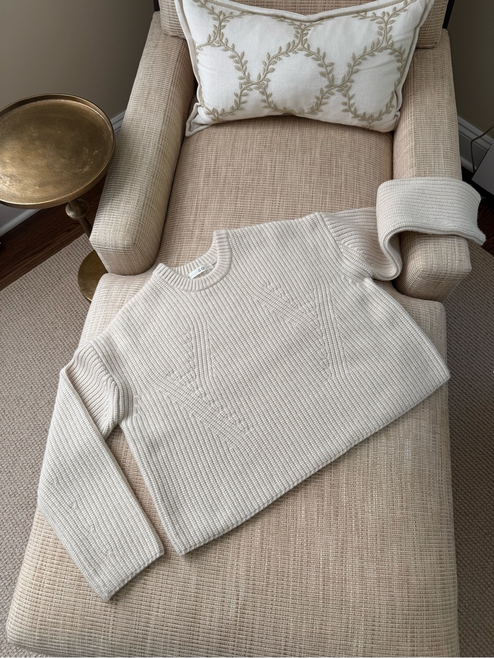 CO Crewneck Sweater NWOT 100% Cashmere * PRISTINE * WORN ONCE* HOT DEAL $99 🔥🔥🔥 - Picture 3 of 12